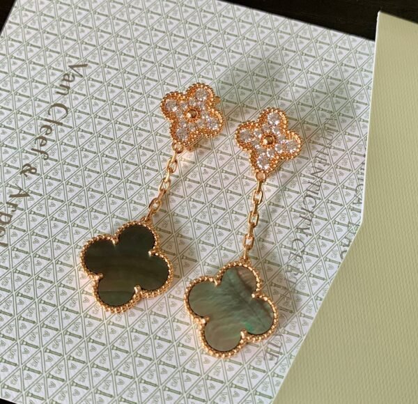 Van Cleef & Arpels. Magic Alhambra earrings, 2 motifs