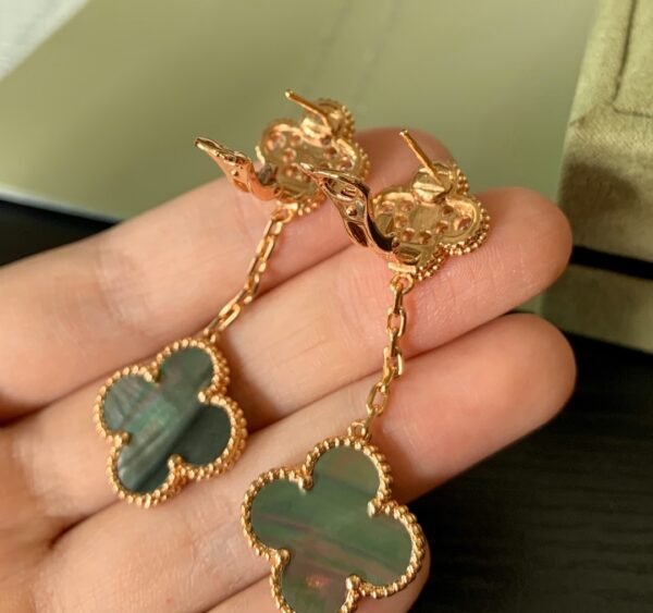 Van Cleef & Arpels. Magic Alhambra earrings, 2 motifs