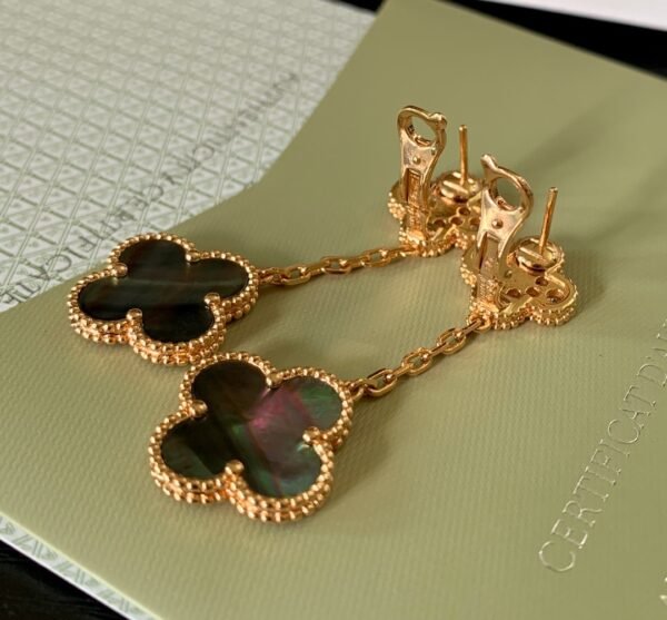 Van Cleef & Arpels. Magic Alhambra earrings, 2 motifs