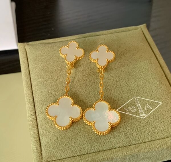 Van Cleef & Arpels. Magic Alhambra earrings, 2 motifs