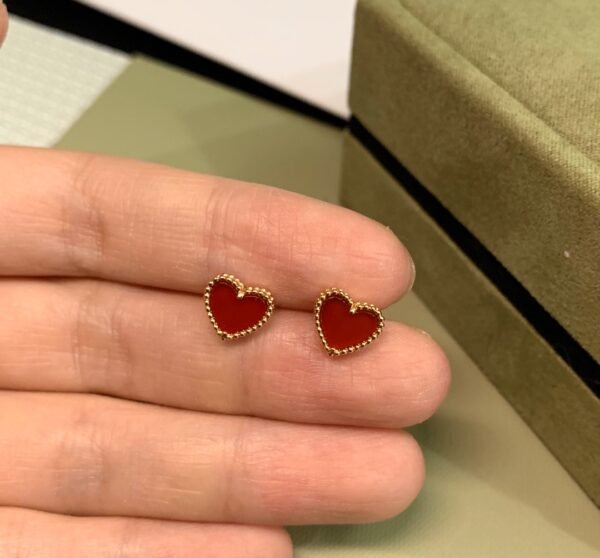 Van Cleef & Arpels. Sweet Alhambra Heart Earrings