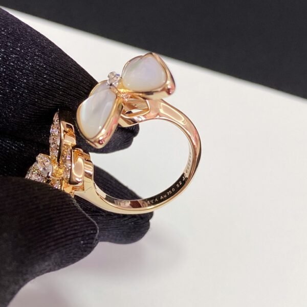 Van Cleef & Arpelf. Two Butterfly Between the Finger ring
