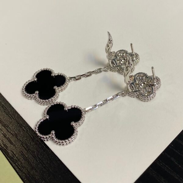 Van Cleef & Arpels. Magic Alhambra earrings. 2 motifs