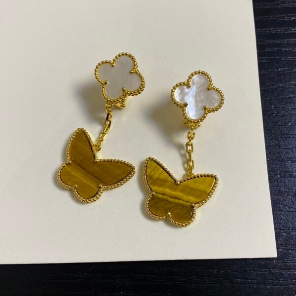 Van Cleef & Arpels. Lucky Alhambra earrings, 2 motifs