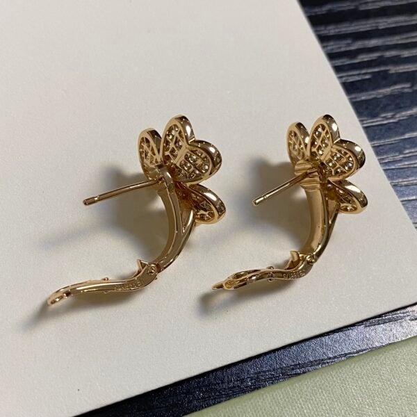 Van Cleef & Arpels. Frivole earrings, small model
