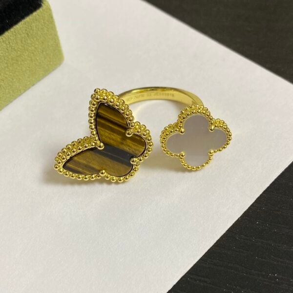 Van Cleef & Arpels. Lucky Alhambra Between the Finger ring