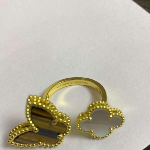 Van Cleef & Arpels. Lucky Alhambra Between the Finger ring