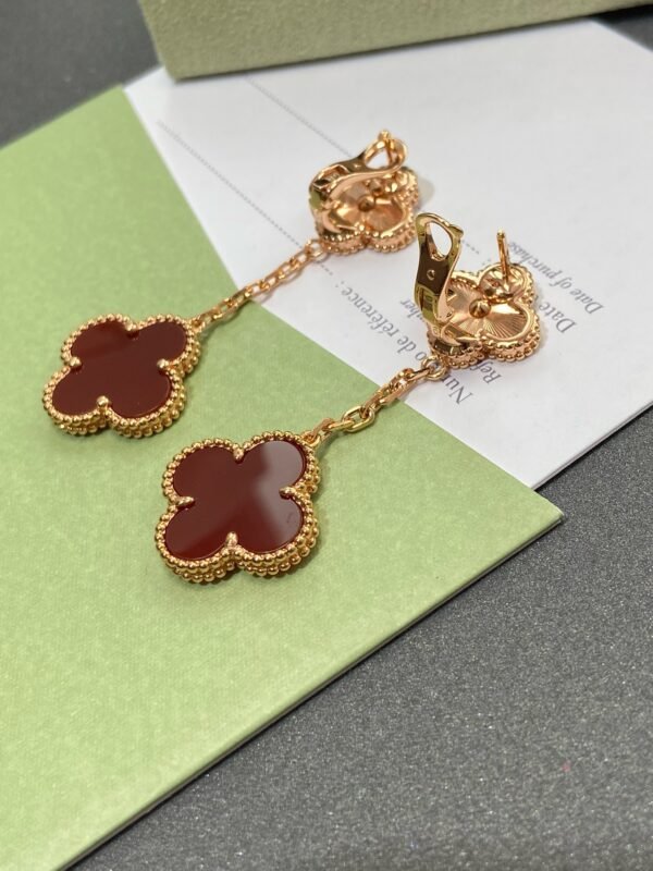 Van Cleef & Arpels. Magic Alhambra earrings, 2 motifs