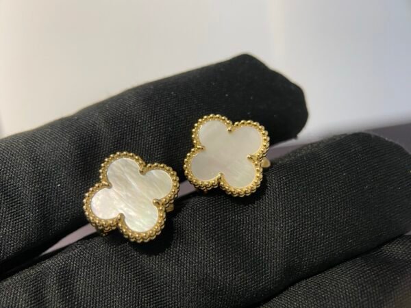 Van Cleef & Arpels. Vintage Alhambra earrings