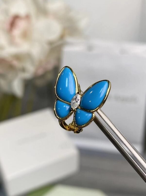 Van Cleef & Arpels. Two Butterfly earrings