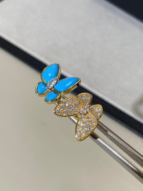 Van Cleef & Arpels. Two Butterfly Between the Finger ring