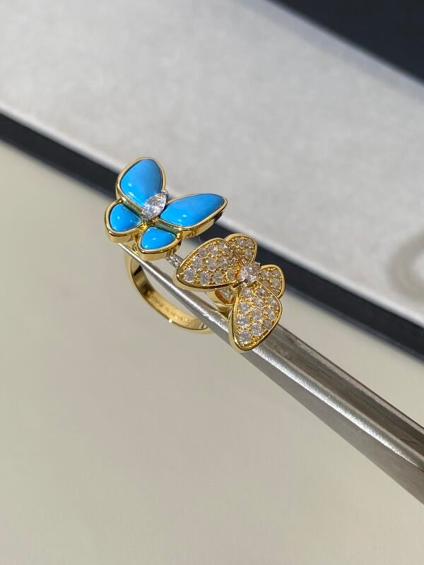 Van Cleef & Arpels. Two Butterfly Between the Finger ring