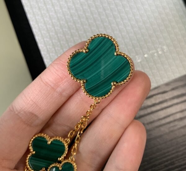 Van Cleef & Arpels. Magic Alhambra bracelet, 5 motifs