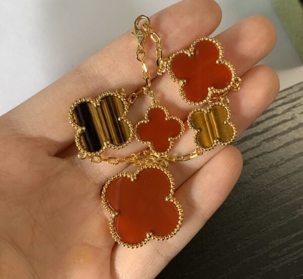 Van Cleef & Arpels. Magic Alhambra bracelet, 5 motifs