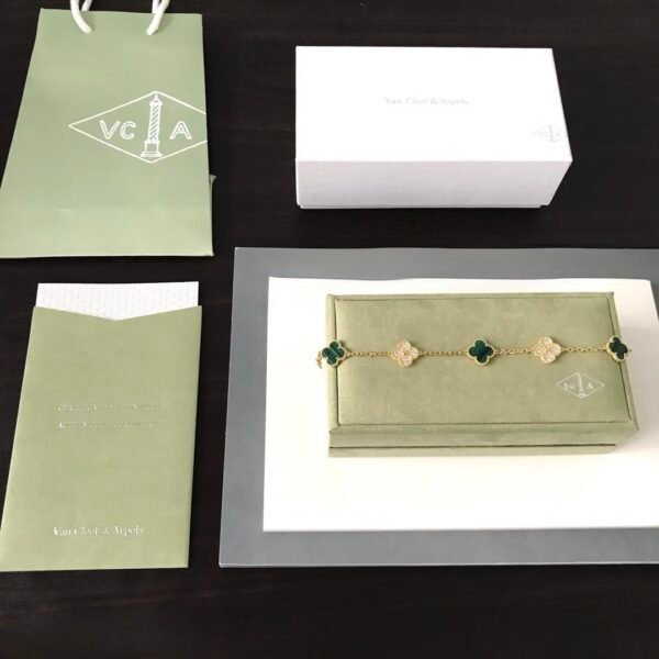 Van Cleef & Arpels. Vintage Alhambra bracelet, 5 motifs