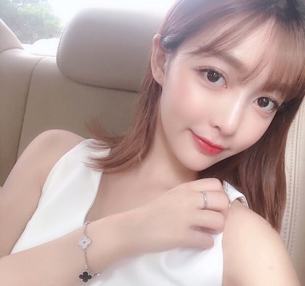 i1593249124_7279_6 Van Cleef & Arpels. Vintage Alhambra bracelet, 5 motifs