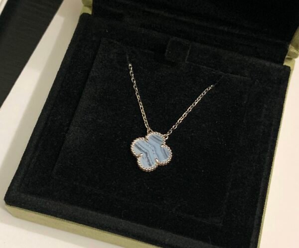 Van Cleef & Arpels. Vintage Alhambra pendant (Chalcedony)