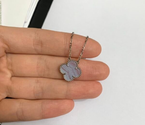 Van Cleef & Arpels. Vintage Alhambra pendant (Chalcedony)