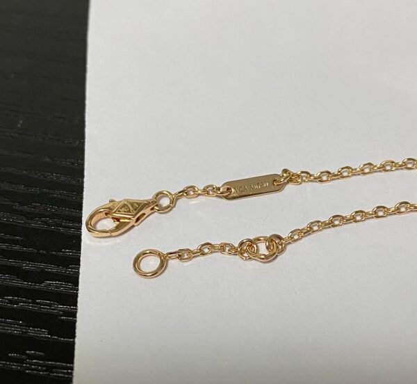 Van Cleef & Arpels. Frivole bracelet, mini model