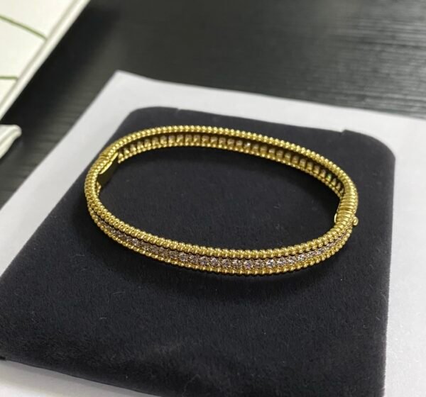 Van Cleef & Arpels. Perlée diamonds bracelet, 1 row, medium model