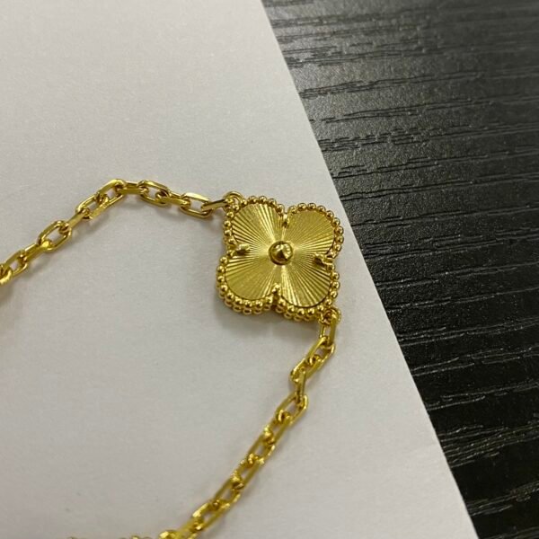 Van Cleef & Arpels. Vintage Alhambra necklace, 10 motifs