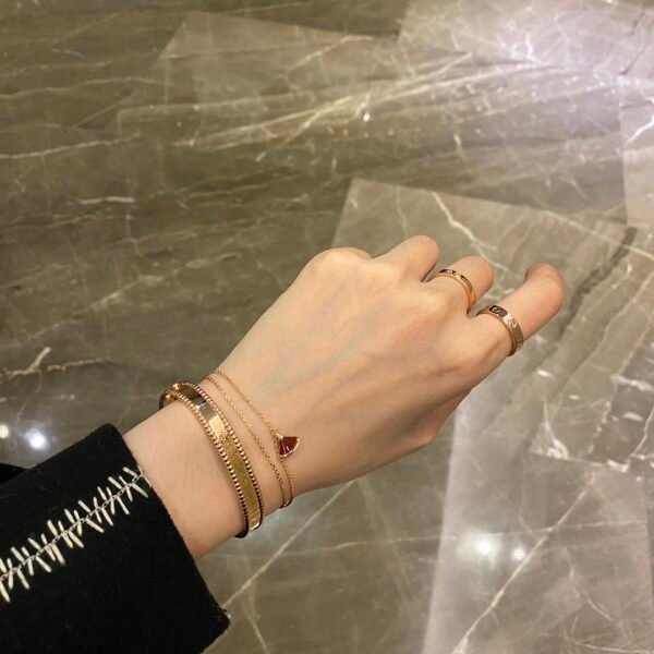 Van Cleef & Arpels. Perlée signature bracelet, medium model