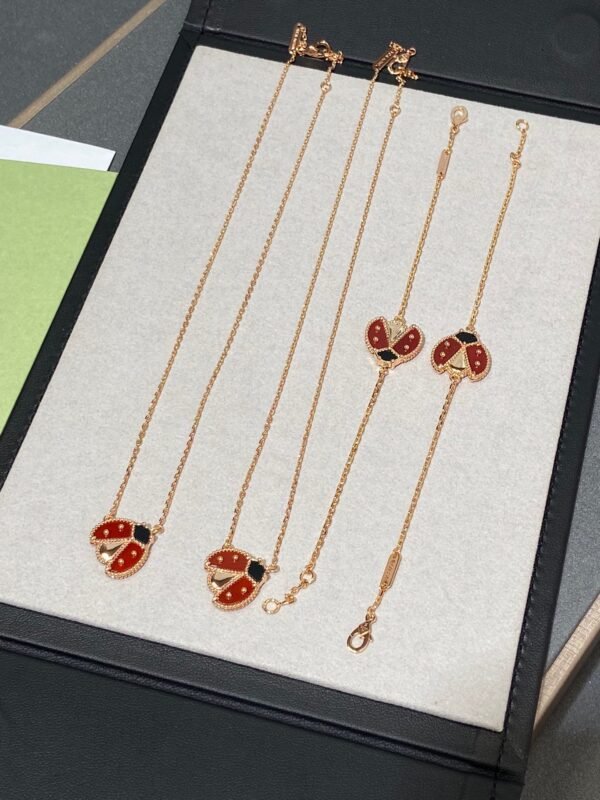 Van Cleef & Arpels. Lucky Spring pendant, open wings ladybug