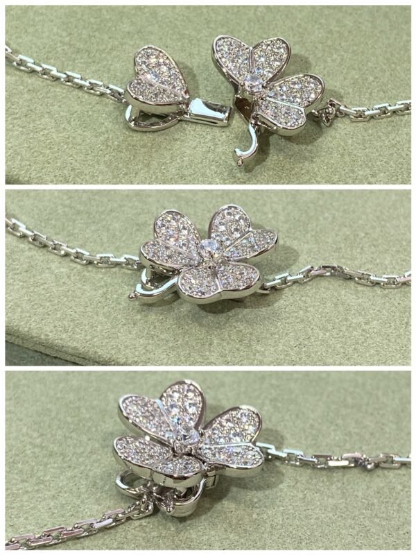 Van Cleef & Arpels. Frivole necklace, 9 flowers