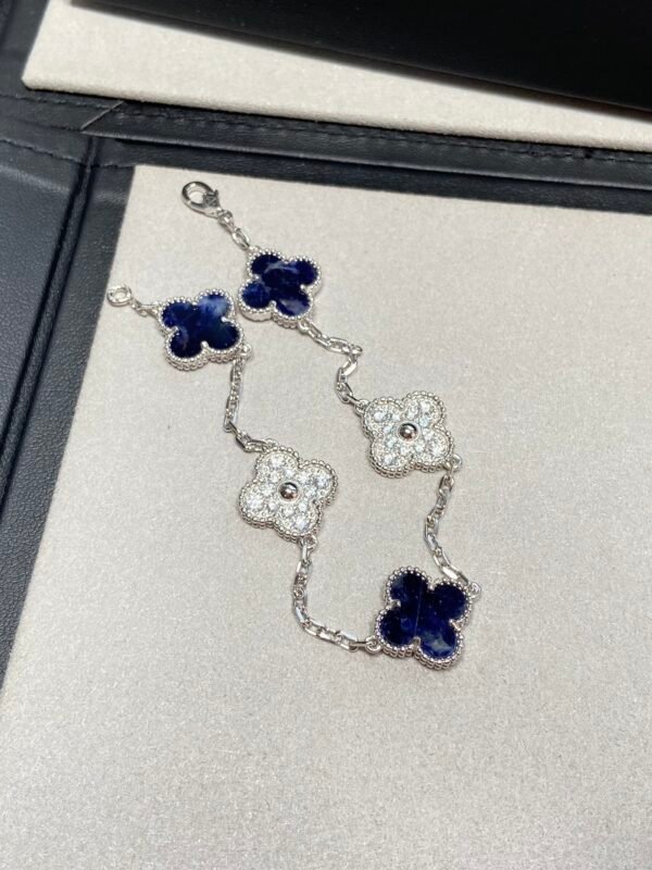 i1699879081_1344_5 Van Cleef & Arpels. Holiday Limited Edition 2023, 5 motifs