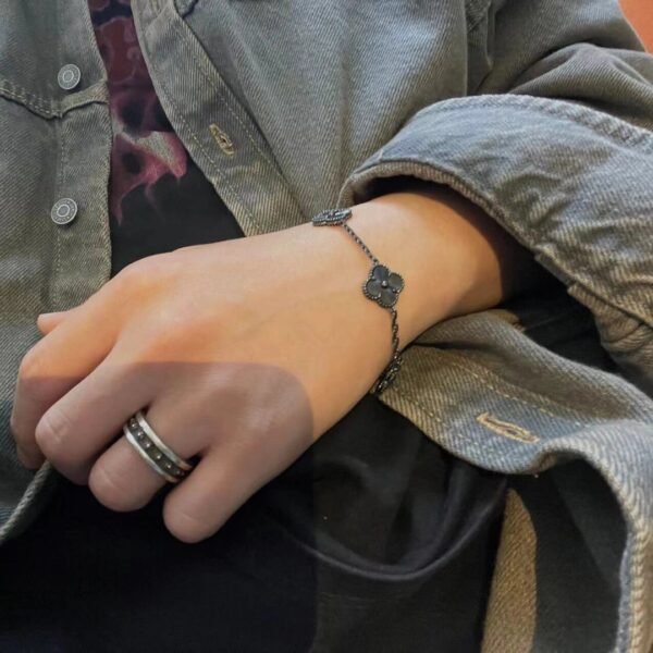 Van Cleef & Arpels. Vintage Alhambra bracelet, 5 motifs