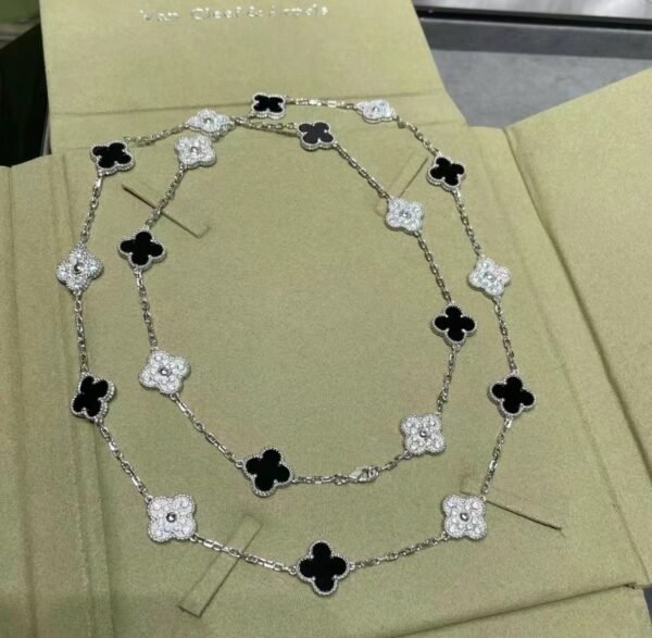 i1720760760_4369_5 Van Cleef & Arpels. Vintage Alhambra long necklace, 20 motifs