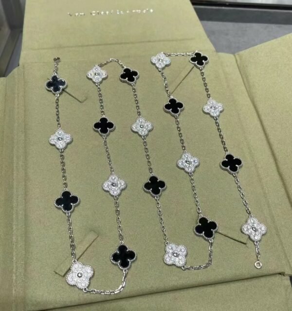 i1720760760_9339_4 Van Cleef & Arpels. Vintage Alhambra long necklace, 20 motifs