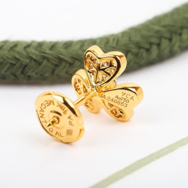 Van Cleef & Arpels. Frivole earrings, mini model