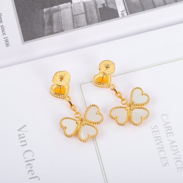 Van Cleef & Arpels. Sweet Hearts earrings