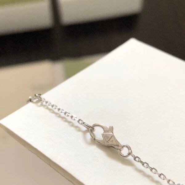 微信图片_20260102004535_124_4 Van Cleef & Arpels. Sweet Butterflies pendant