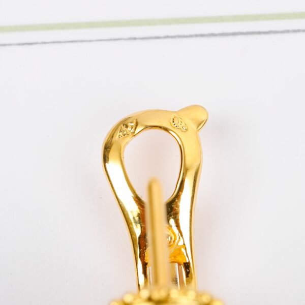 Van Cleef Arpels. Magic Alhambra earrings, 4 motifs