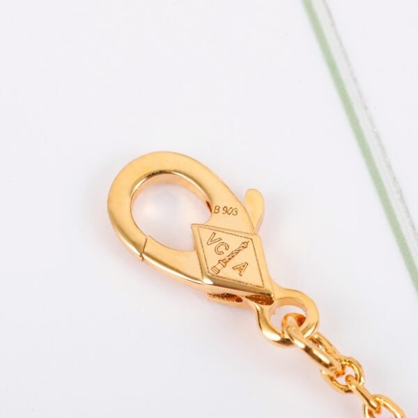 Van Cleef & Arpels. Vintage Alhambra pendant (Mother-of-pearl)