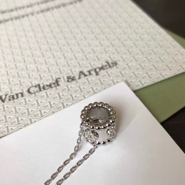 Van Cleef & Arpels. Perlée clovers pendant (White Gold)