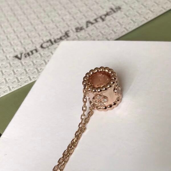 Van Cleef & Arpels. Perlée clovers pendant (Rose Gold)