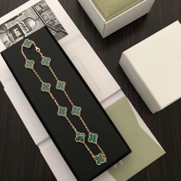 微信图片_20260109194601_236_4 Van Cleef & Arpels. Vintage Alhambra necklace, 10 motifs