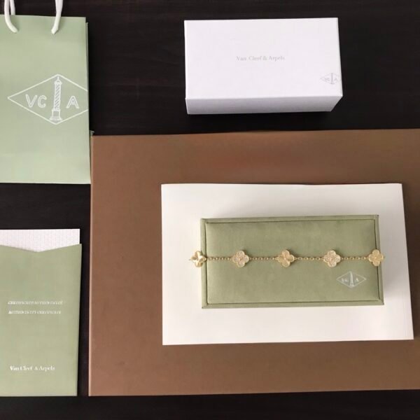 Van Cleef & Arpels. Vintage Alhambra bracelet, 5 motifs