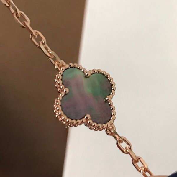 微信图片_20260111215306_298_4 Van Cleef & Arpels. Spring Blooms Alhambra 5 motifs