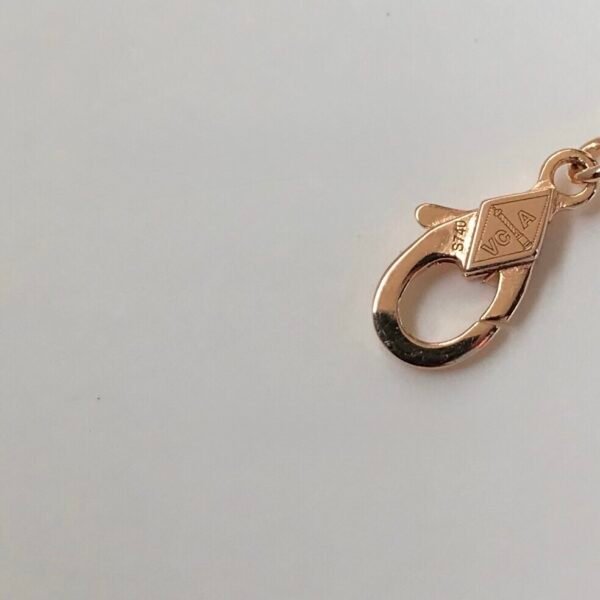 Van Cleef & Arpels. Sweet Hearts bracelet