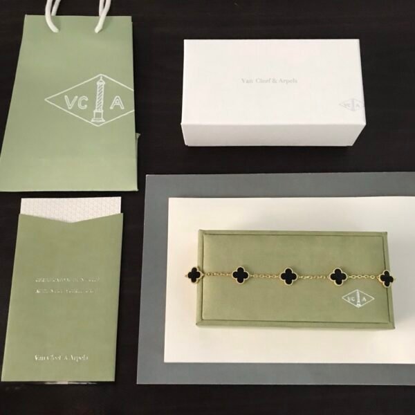 Van Cleef & Arpels. Vintage Alhambra bracelet, 5 motifs