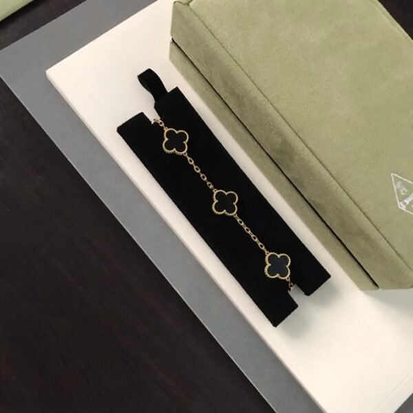 Van Cleef & Arpels. Vintage Alhambra bracelet, 5 motifs