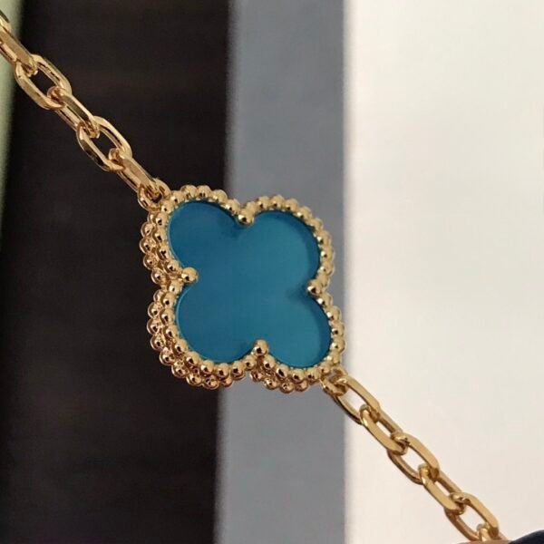 Van Cleef & Arpels. Vintage Alhambra bracelet, 5 motifs