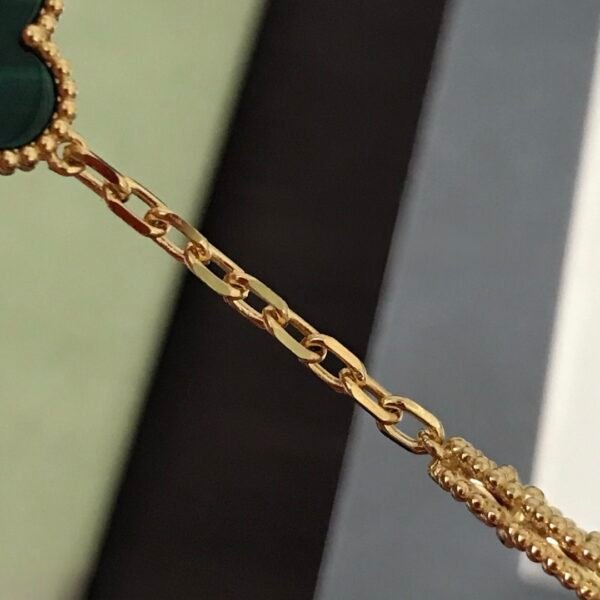 微信图片_20260116010132_377_4 Van Cleef & Arpels. Vintage Alhambra bracelet, 5 motifs