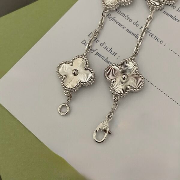 微信图片_20260116155744_386_4 Van Cleef & Arpels. Vintage Alhambra bracelet, 5 motifs