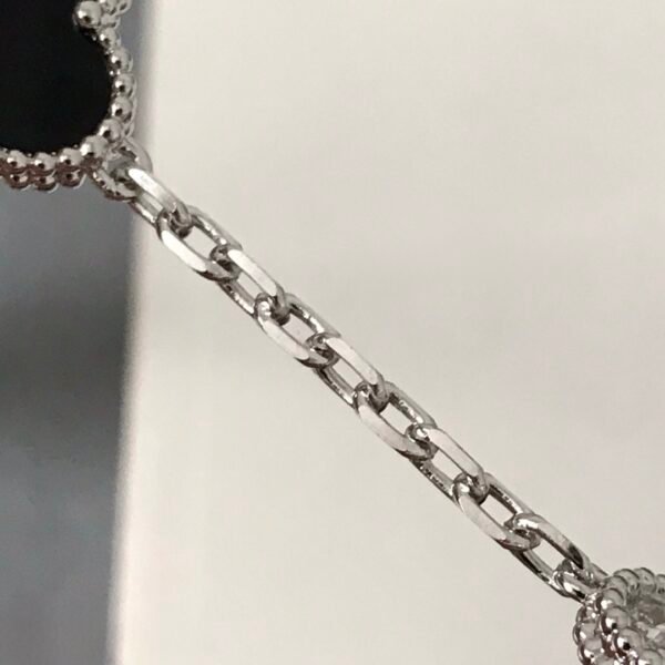 微信图片_20260116200558_404_4 Van Cleef & Arpels. Vintage Alhambra bracelet, 5 motifs