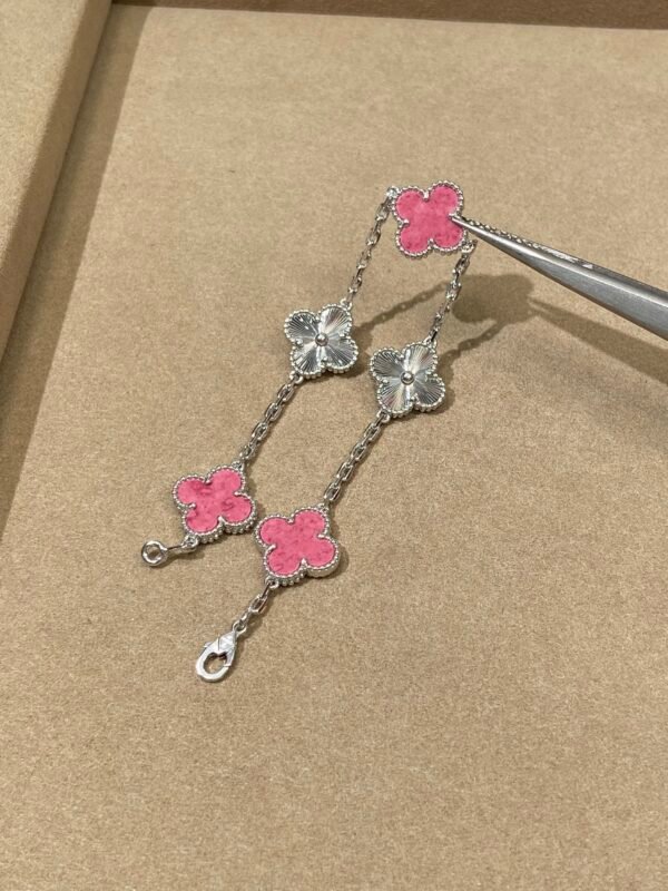 Van Cleef & Arpels. Spring Blooms Alhambra 5 motifs
